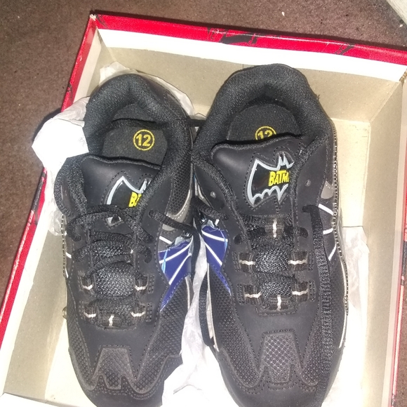 🎉HP🎉New Kids Batman Sneakers - Picture 6 of 13